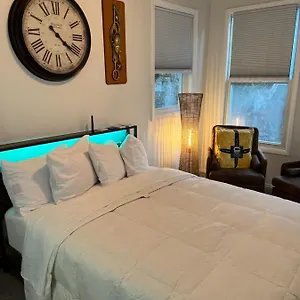 https://santa-cruise-rooms.us-newyorkcity.com