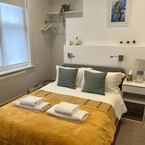 https://little-gem-in-kemptown-brighton.brighton-hotels-england.com
